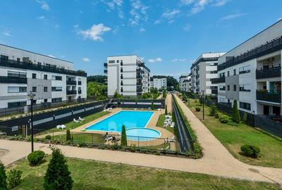 Apartament cu 3 camere, mobilat în Iancu Nicolae