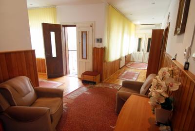 Casa Generoasa, in conditii excelente, complet mobilata si utilata. - 15