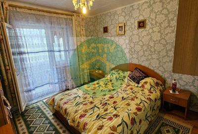 DE VANZARE  Apartament 3camere + 3balcoane  etaj intermediar ZONA EPISCOPIE - 3