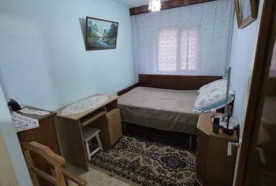 Apartament 3 camere, decomandat, etaj 1/4, zona Nicolina - 5