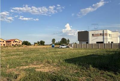 Teren intravilan de 817 mp, în Giroc