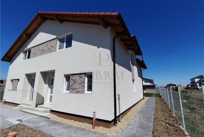 Duplex cu 4 camere în Moșnița Nouă