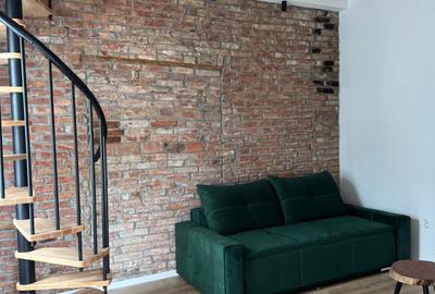 Apartament cu 2 camere decomandat în Semicentral
