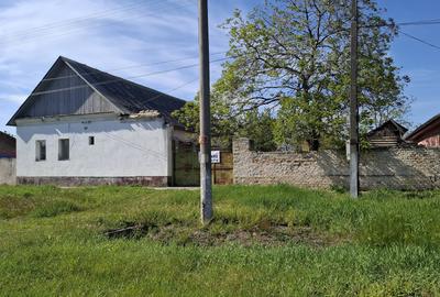 Casa pentru renovare  in Nadlac cu teren 1472mp - 2