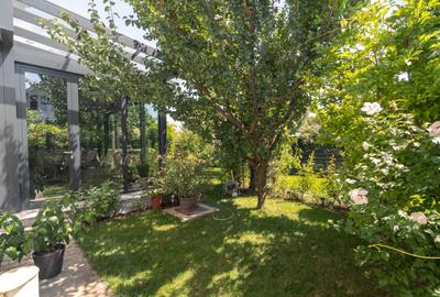 Casă individuală, elegantă, discretă, lumină naturală și confort autentic - 46