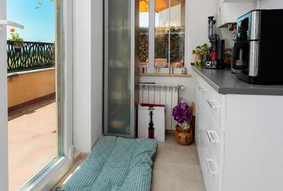 Apartament modern 2 camere cu terasa , 104 mp - zona 1 MAI - 13