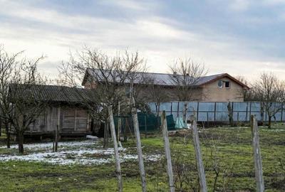 Casă individuală cu 3 camere în Luica