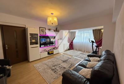 Apartament cu 3 camere decomandat, mobilat în Turnișor