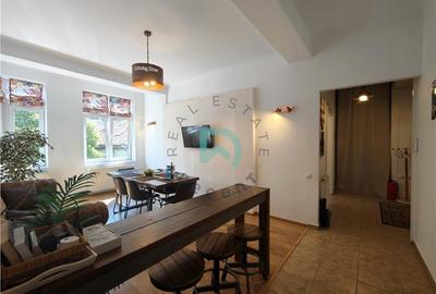 Apartament cu 4 camere decomandat în Centrul Istoric