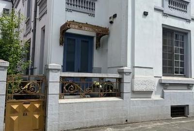 Casă individuală cu 9 camere în Dorobanți