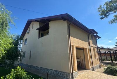 Vânzare vilă + 2000 mp teren - 7