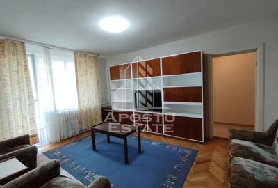Apartament cu 3 camere semidecomandat, mobilat în Central