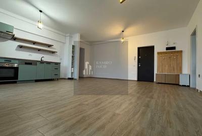 Apartament cu 3 camere semidecomandat în Metalurgiei