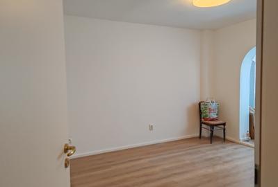 Apartament cu 2 camere decomandat în Griviței