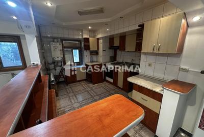 Apartament cu 3 camere decomandat în Păcurari