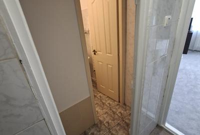 Garsoniera, etaj 3/4 ,zona Podu Ros - 4