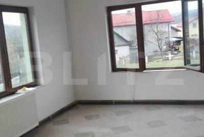 Proprietate 10 camere pentru investitie, teren 800 mp, Comuna Mociu - 12