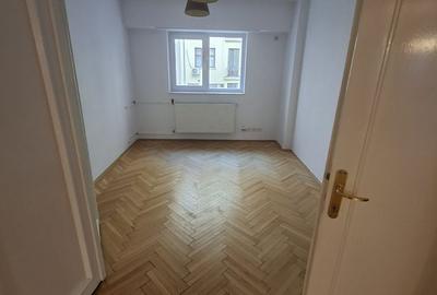 Apartament de inchiriat 3 camere Ultracentral Metrou Universitate L349 - 2