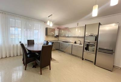 Apartament de inchiriat cu 3 camere de lux - 1