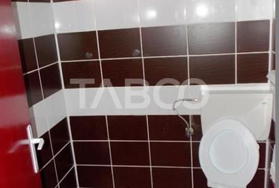 Pensiune de vanzare la cheie  13 camere  si teren 3000 mp - 50