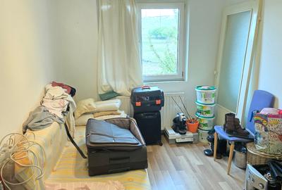 Vand apartament 3 camere semidecomandat in Deva, zona Micro 15, etaj 3, - 8
