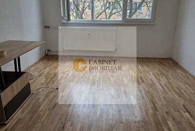 3 Camere-64MP | Reabilitat | 1975 | Creditabil | M Romancierilor 9 min - 2