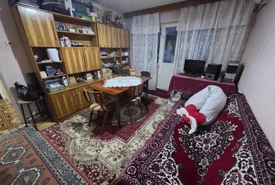 Apartament cu 3 camere semidecomandat în Dacia