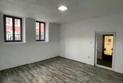 Spatiu Comercial / Birou,  25 MP, Ultracentral - 1