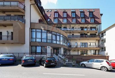 Apartament cu 3 camere decomandat, mobilat în Centrul Civic