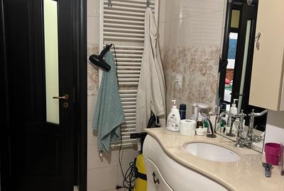 Vanzare Casa/Villa 6 camere 3 bai 3 wc -uri Dobroiesti 0% Comision - 36