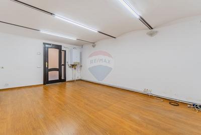 Spațiu de birouri de închiriat – zonă centrală, Str. Castanilor - 17