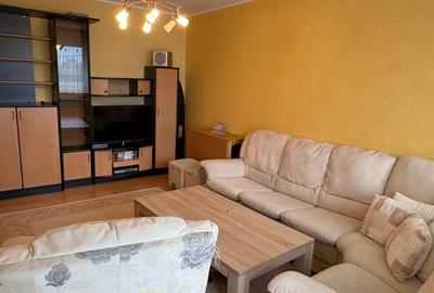 Apartament cu 3 camere decomandat, mobilat în Tomis Nord