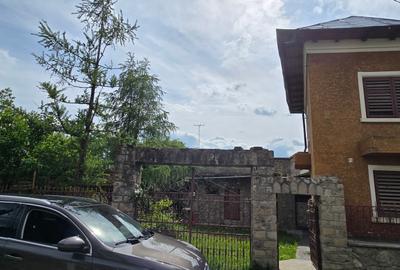 Vânzare proprietate - Casă tip conac, teren și anexă, într-un cadru natural spec - 14
