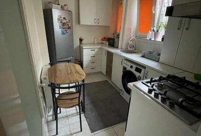 Vanzare ap cu 2 cam et 1/3 renovat, la intersectia Cal Ferentari cu Sos Salaj - 1