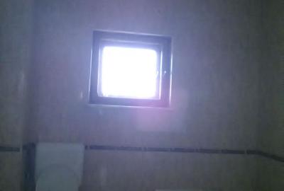 Casa 6 camere - cazare 12 persoane, Nord - 4