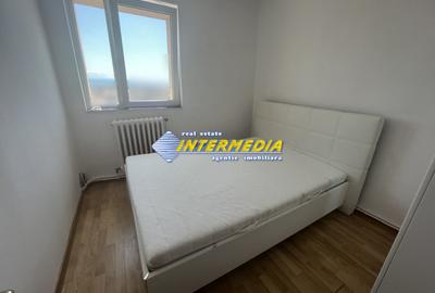 Apartament cu 3 camere semidecomandat, mobilat în Cetate