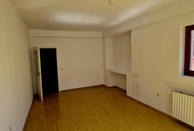 Casa cu 6 camere 5 bai si 960 mp teren de vanzare in zona centrala Sibiu - 13