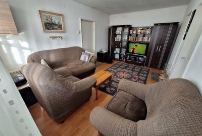 2 semidecomandate 47mp Mazepa 1 Etaj 3/4 Mobilat/Utilat Sud 64000Euro