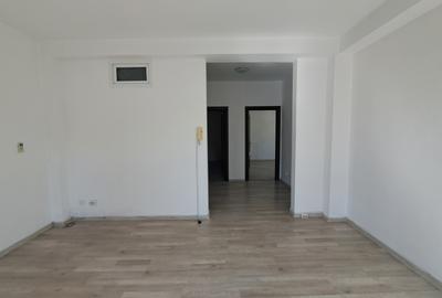 Unirii - spatiu comercial, suprafata 70 mp, etaj 1/2 - 2