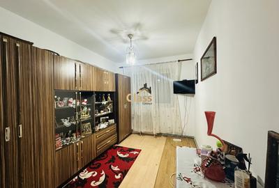 Apartament 3 camere | 54 mpu | zona Mehedinti Manastur - 4