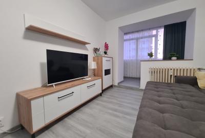 Garsoniera decomandata 4 min M 1 Decembrie DB1328 - 2