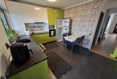 Duplex cu 4 camere în Florești