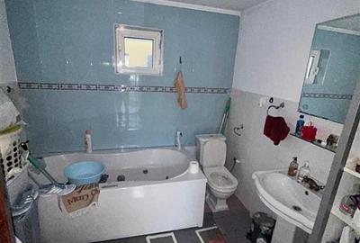 Casa Buzaului - Bis. Sf. Treime , 164mp construiti  teren 353 mp, cu 13m deschid - 13