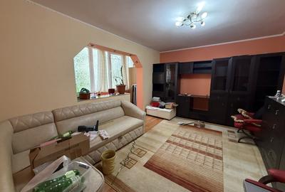 Apartament cu 3 camere, decomandat, 68 mp utili, etaj 1 - Girocului - 2