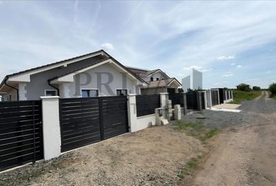 Duplex modern 3 camere, 2 bai, 100 mp, Mosnita Noua - 1