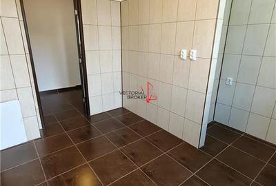 3 camere decomandat, renovat complet, etaj 2/4, Titan - Ozana - 6