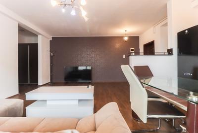 Apartamentul Tragis – spațios și bine compartimentat – - 12