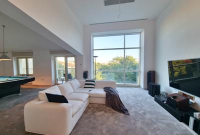 Vila deosebita  la un pas de mare mobilata si utilata - 37