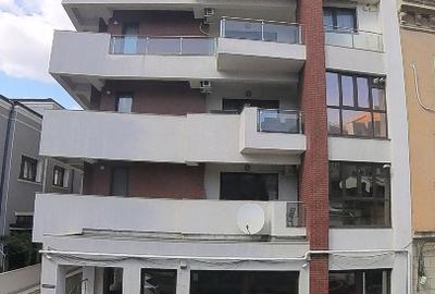 Spatiul Comercial Dorobanti 69, Piata Romana, Caderea Bastiliei - 14