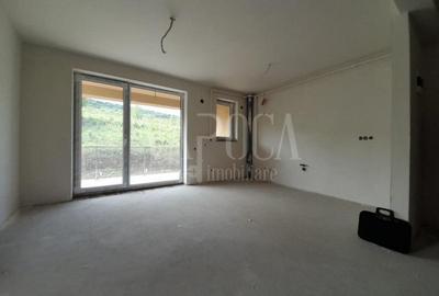 Apartament cu 2 camere semidecomandat în Florești